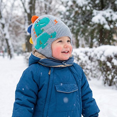 Bonnet bebe  bleu clair motif dinosaure