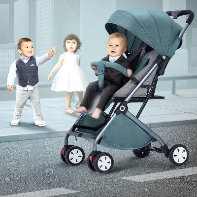 poussette-compacte-legere-vert-format-voyage